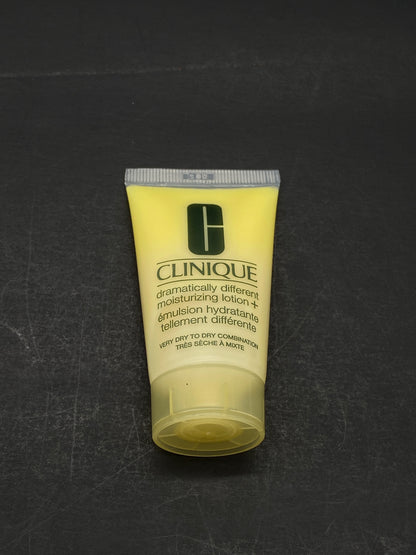 Clinique Dramatically Different Moisturizing Lotion 1 fl oz